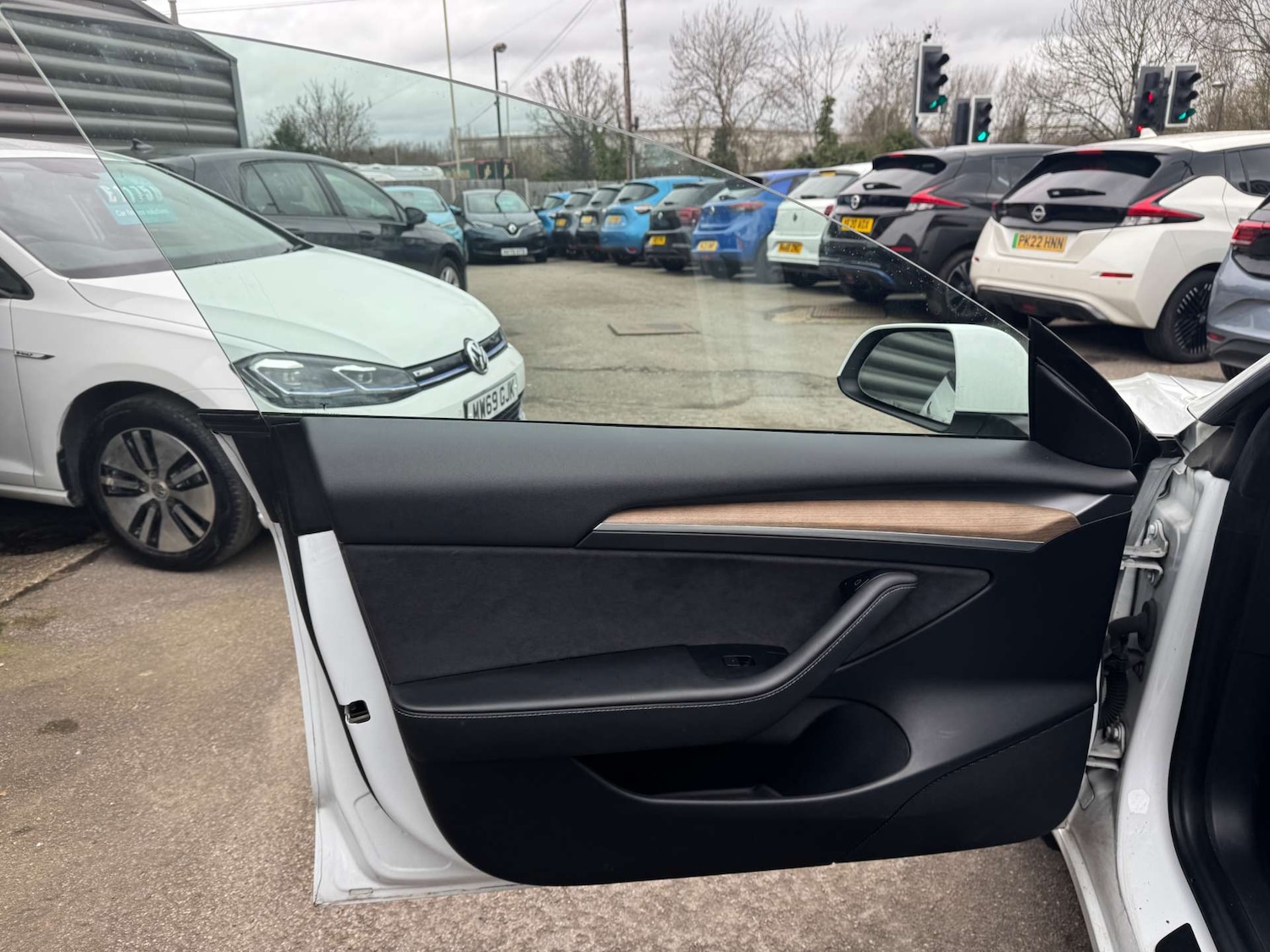 Used Tesla Model 3 2021 for sale - 77622848: Photo 16