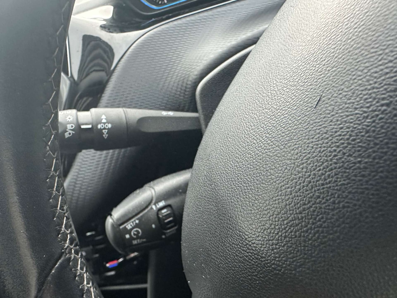 Used Peugeot 2008 2015 for sale - 76369455: Photo 13