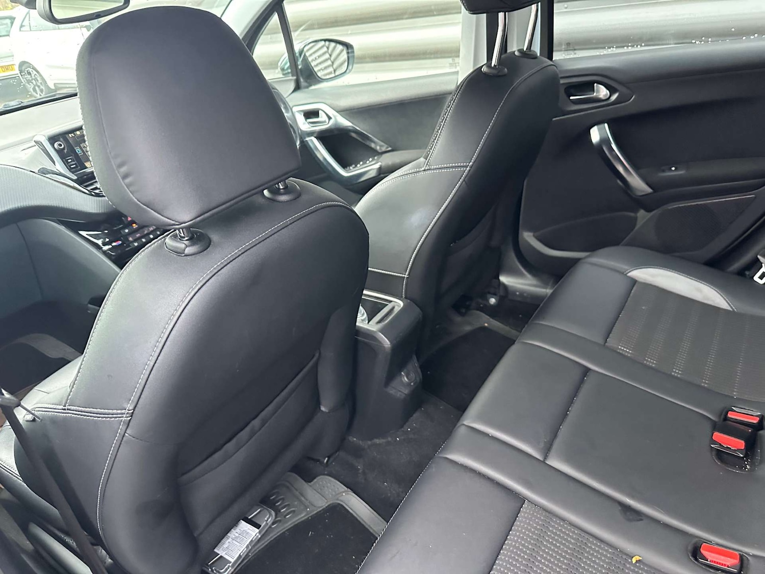 Used Peugeot 2008 2015 for sale - 76369455: Photo 19