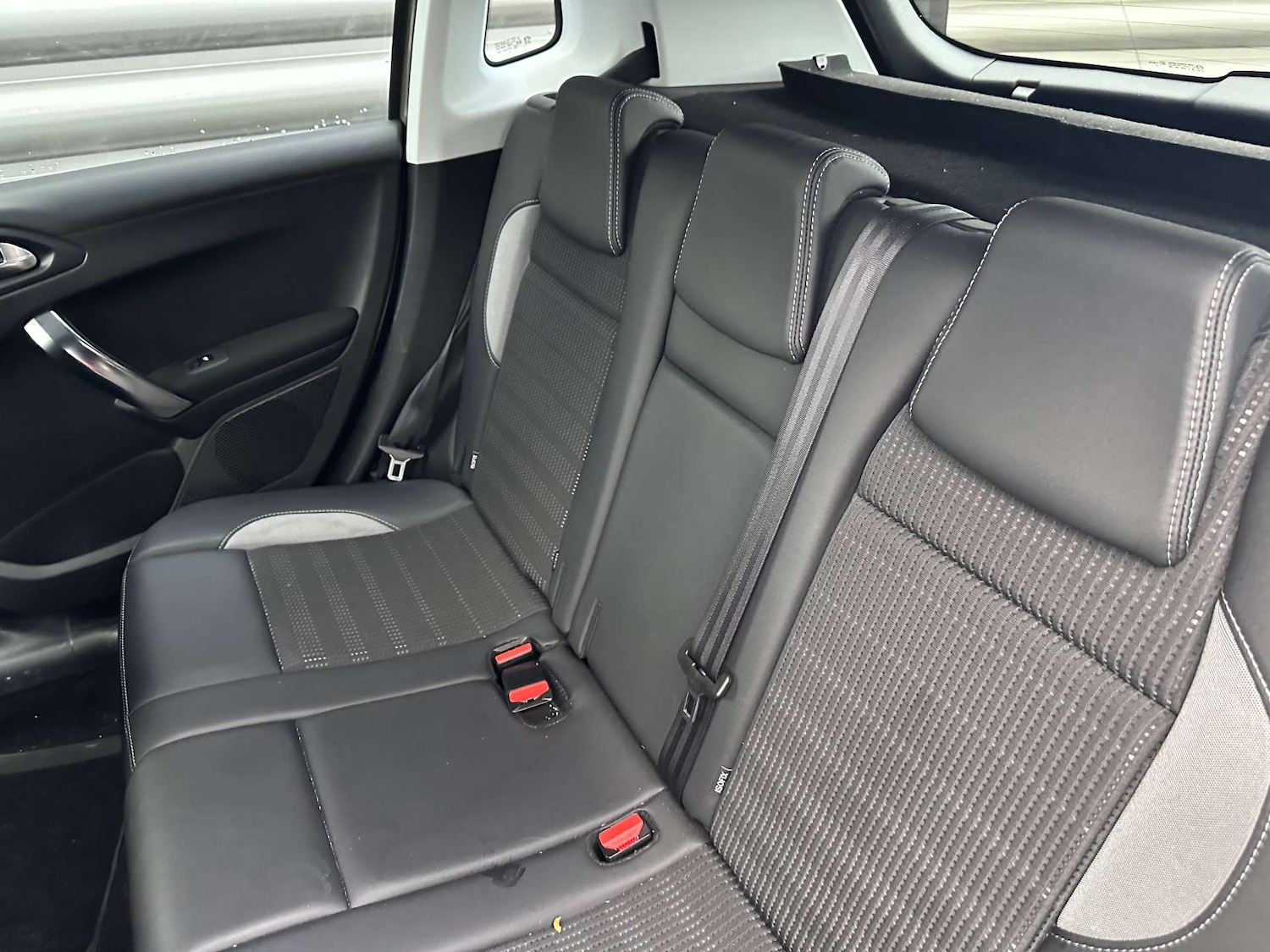 Used Peugeot 2008 2015 for sale - 76369455: Photo 20