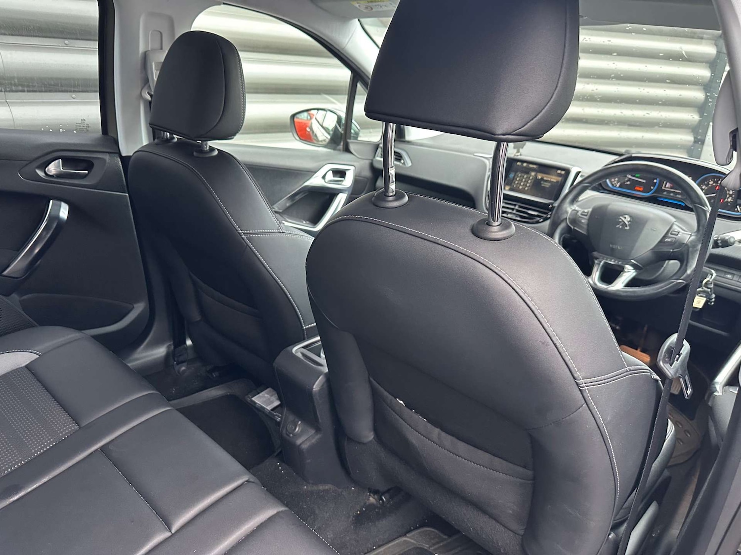 Used Peugeot 2008 2015 for sale - 76369455: Photo 22