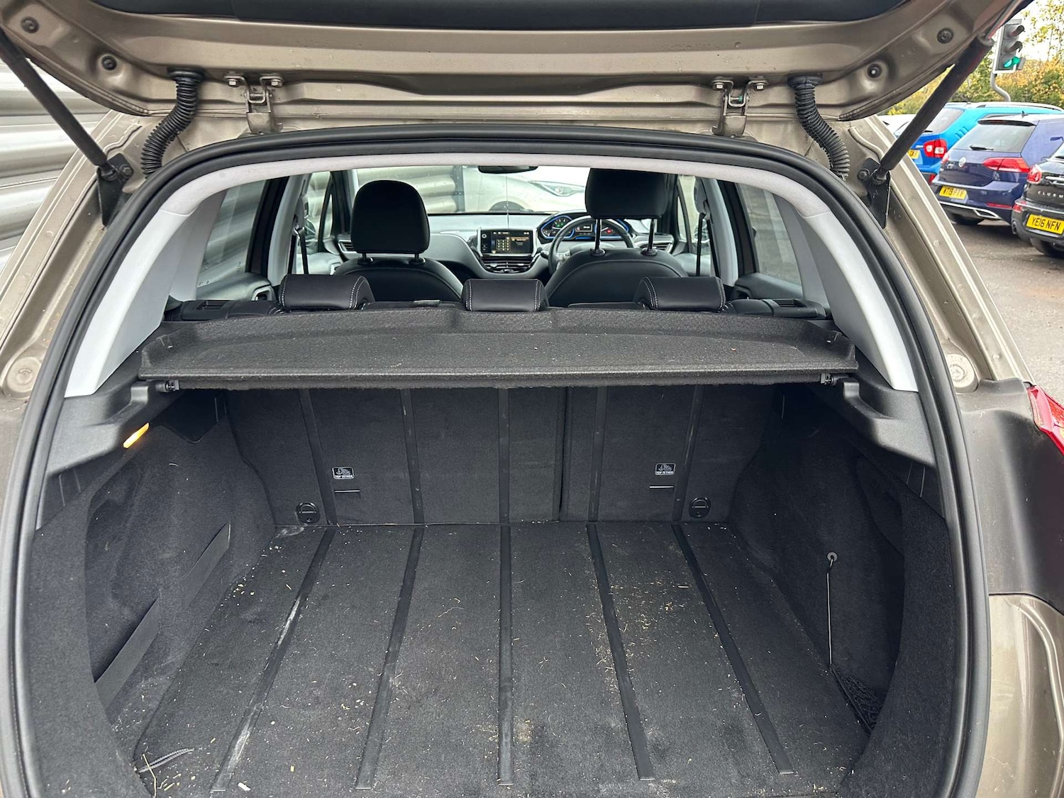 Used Peugeot 2008 2015 for sale - 76369455: Photo 29