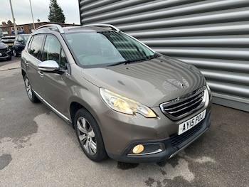 Used Peugeot 2008 2015 for sale - 76369455: Photo