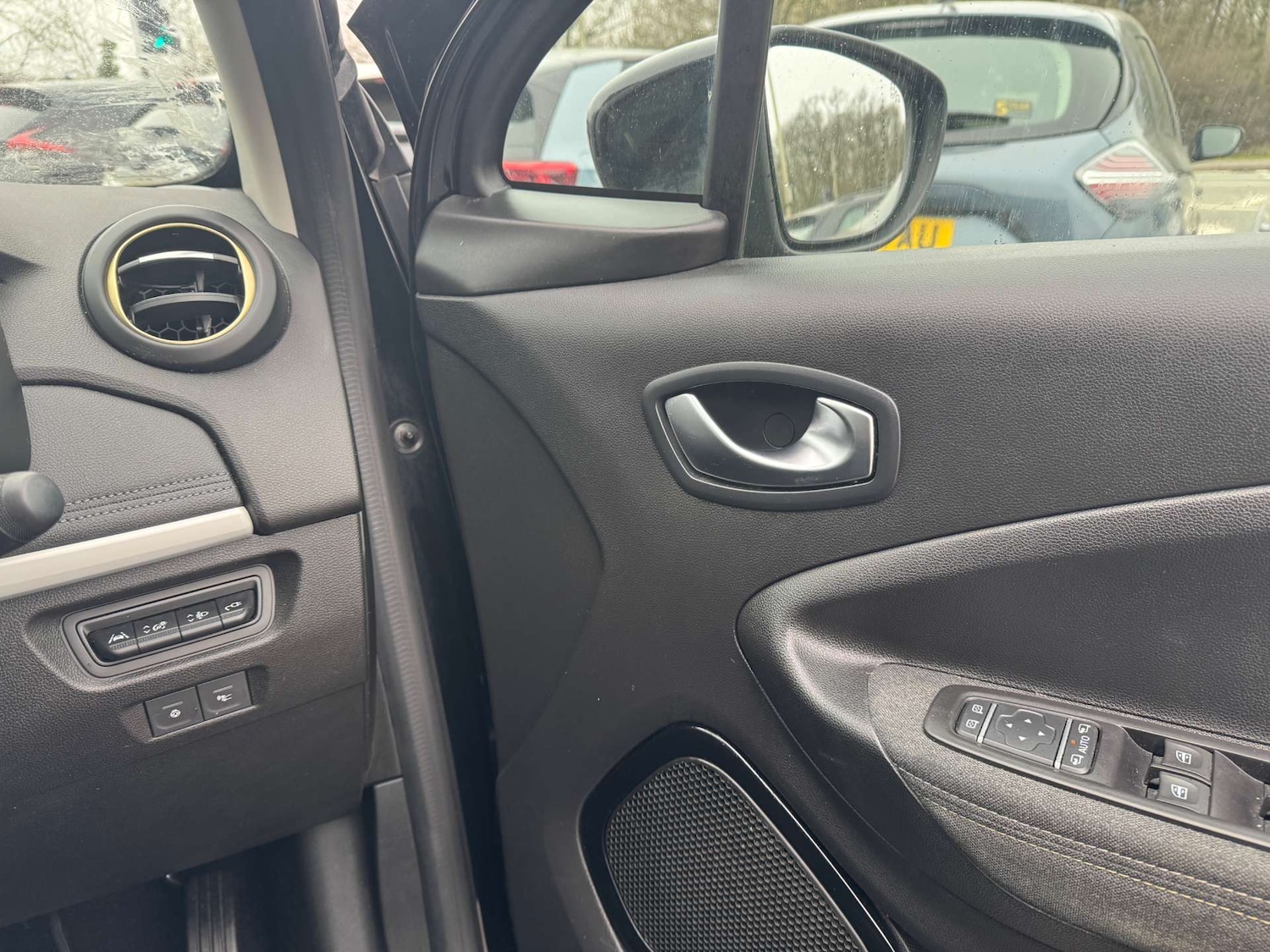 Used Renault Zoe 2022 for sale - 77775439: Photo 14