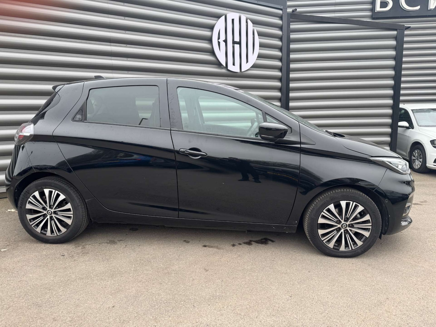 Used Renault Zoe 2022 for sale - 77775439: Photo 2