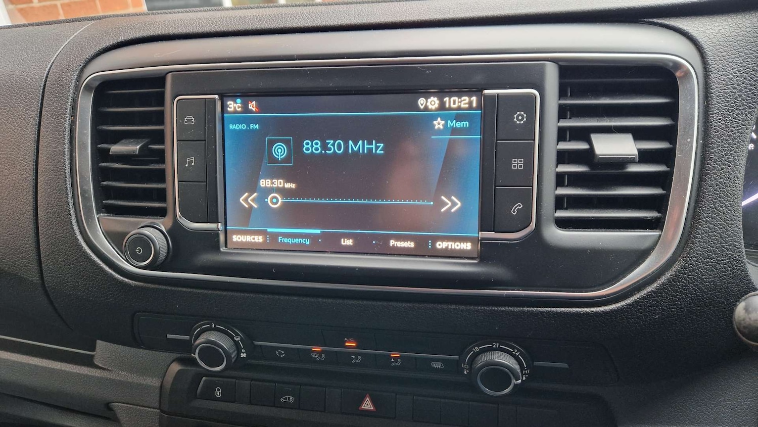 Used Peugeot Expert 2021 for sale - 77388230: Photo 17