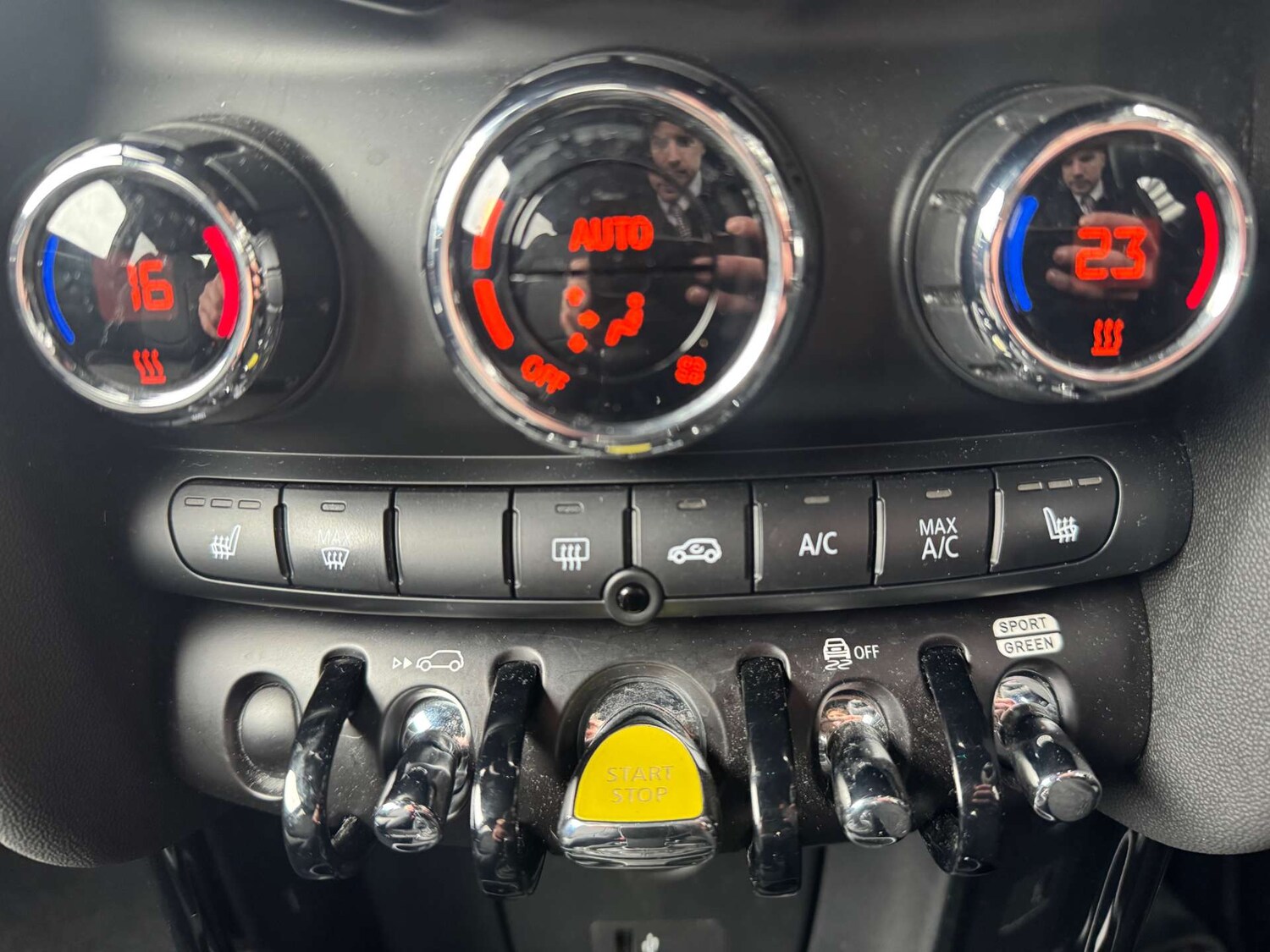 Used MINI Hatch 2021 for sale - 77975402: Photo 19