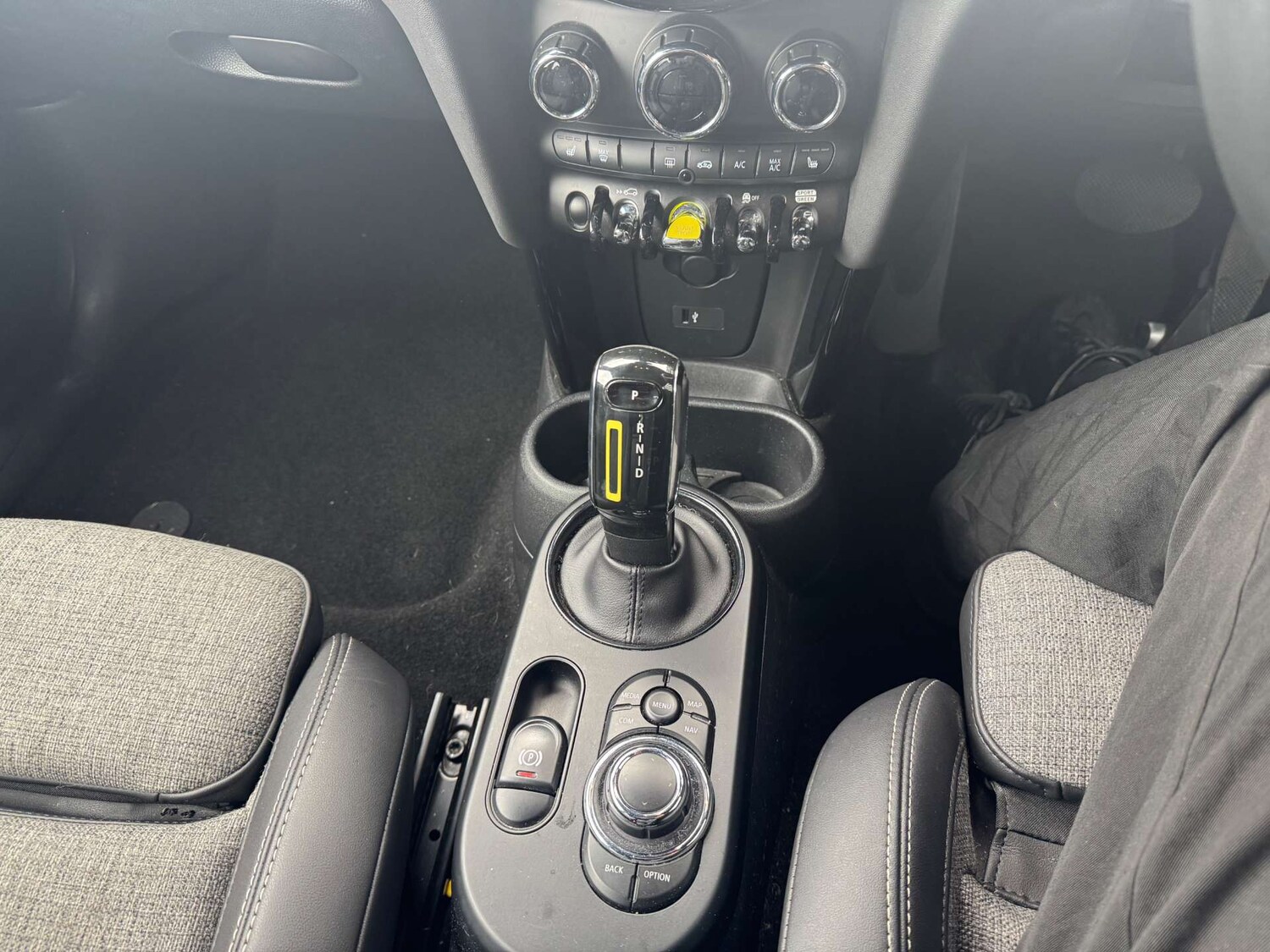 Used MINI Hatch 2021 for sale - 77975402: Photo 22