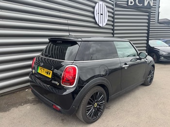 Used MINI Hatch 2021 for sale - 77975402: Photo