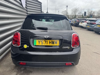 Used MINI Hatch 2021 for sale - 77975402: Photo