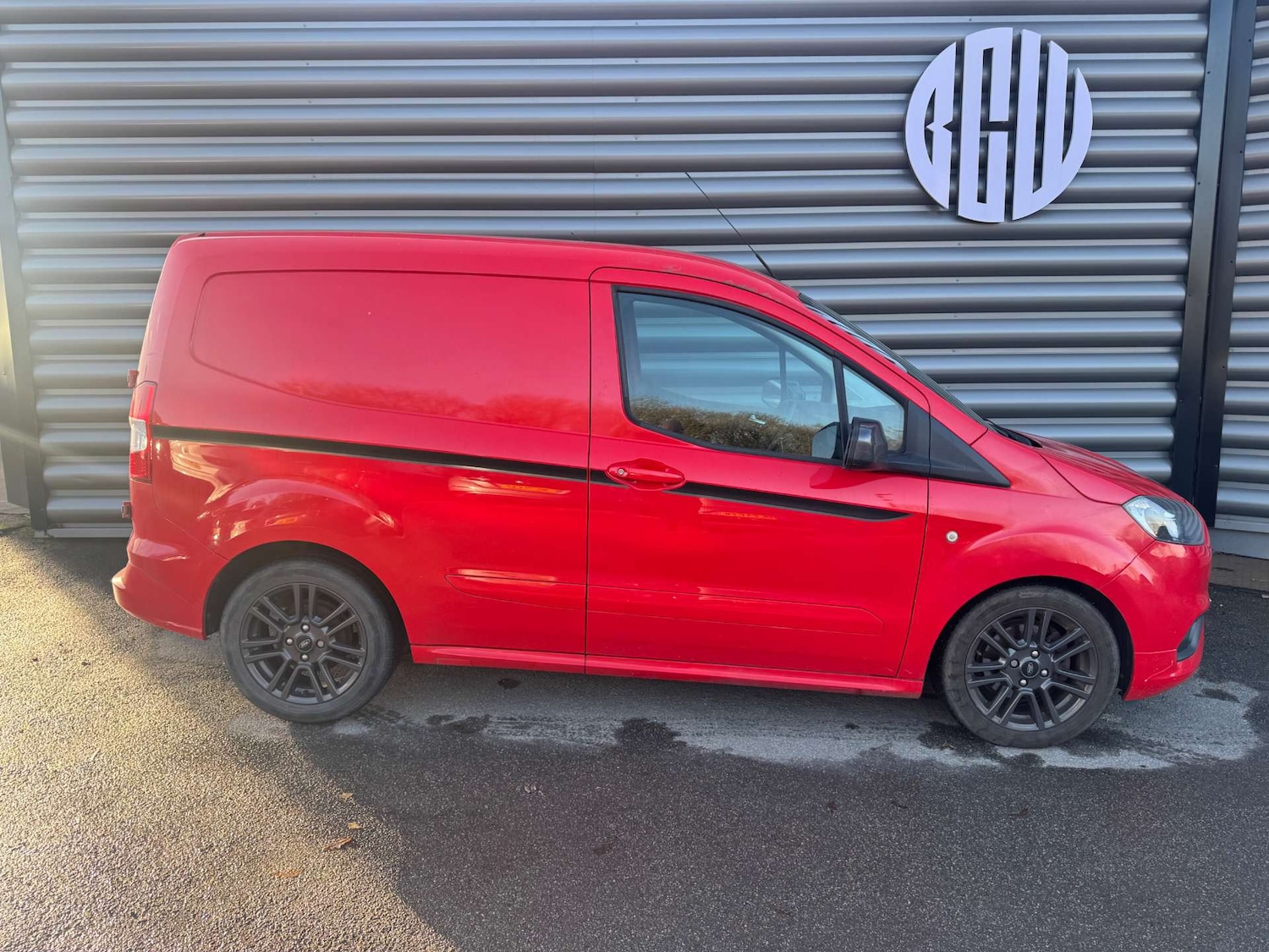 Used Ford Transit Courier 2019 for sale - 77049111: Photo 2