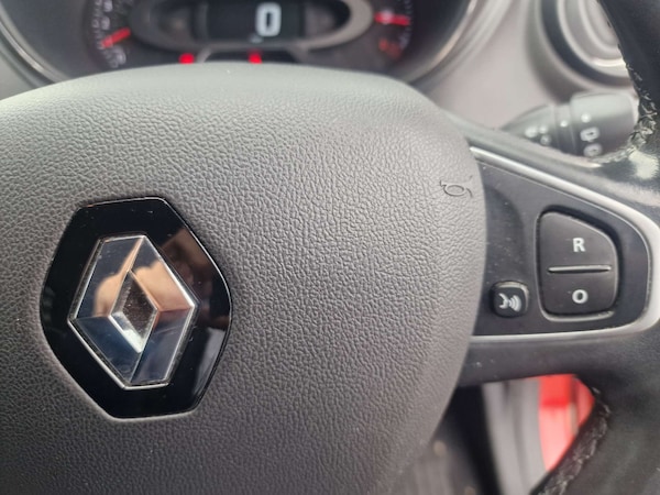 Used Renault Captur 2018 for sale - 76277798: Photo 19