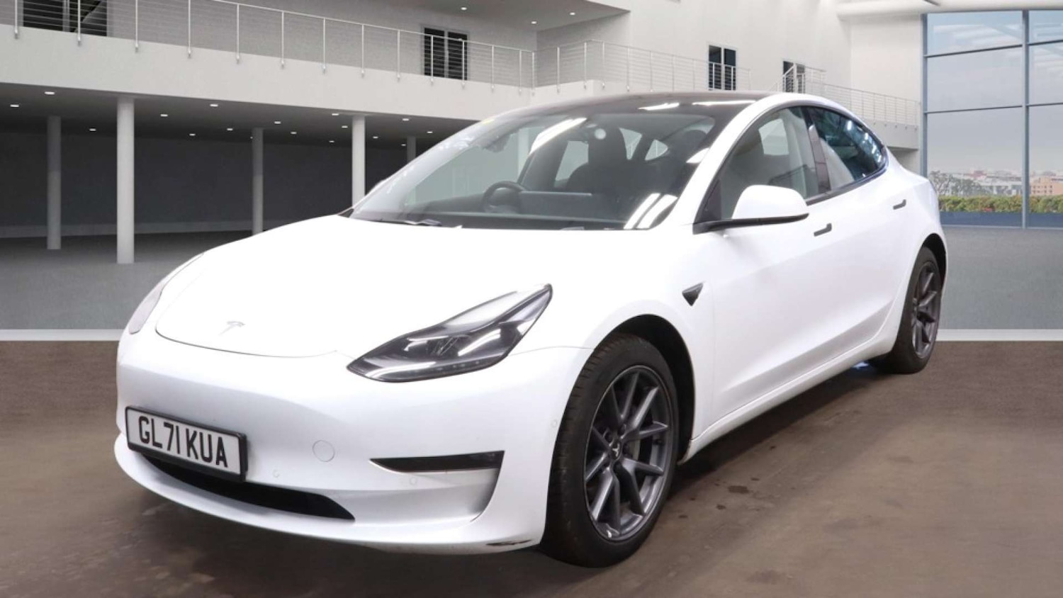 Used Tesla Model 3 2021 for sale - 77805539: Photo 2
