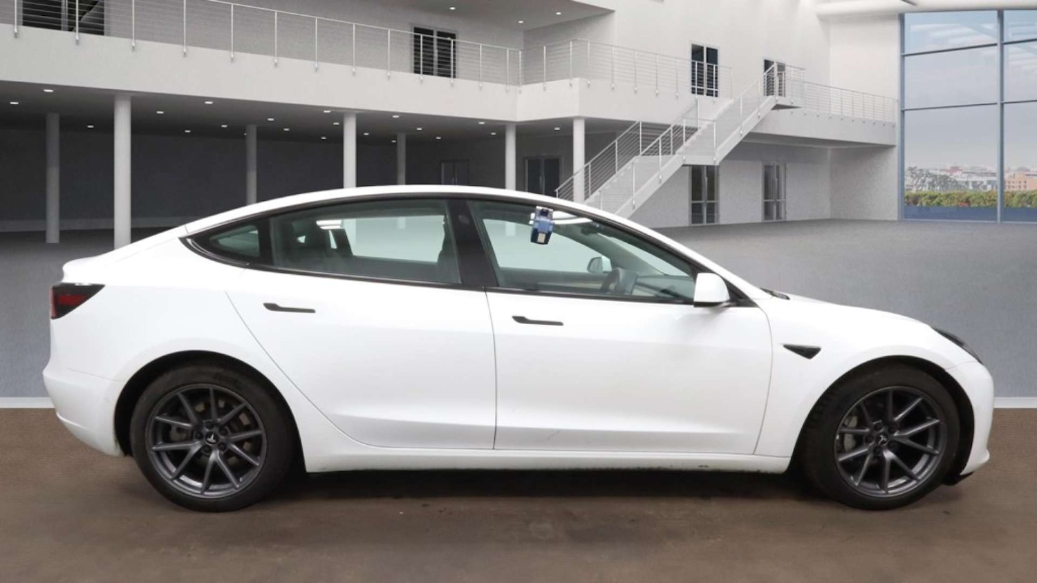 Used Tesla Model 3 2021 for sale - 77805539: Photo 3