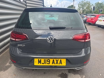 Used Volkswagen Golf 2019 for sale - 78849091: Photo