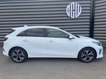 Used Kia Ceed 2021 for sale - 76651406: Photo