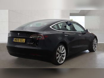 Used Tesla Model 3 2019 for sale - 78502932: Photo