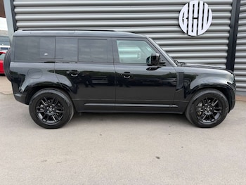 Used Land Rover Defender 2023 for sale - 78533173: Photo
