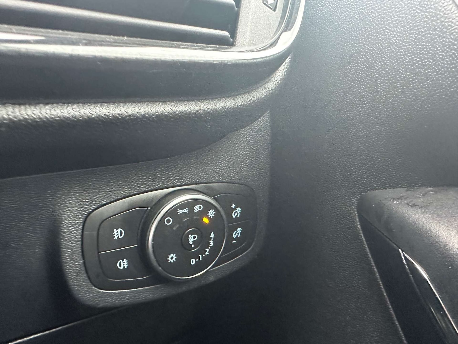 Used Ford Fiesta 2020 for sale - 76427219: Photo 30