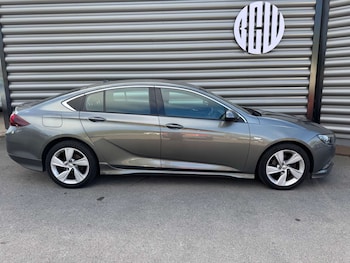 Used Vauxhall Insignia 2019 for sale - 76092333: Photo 2