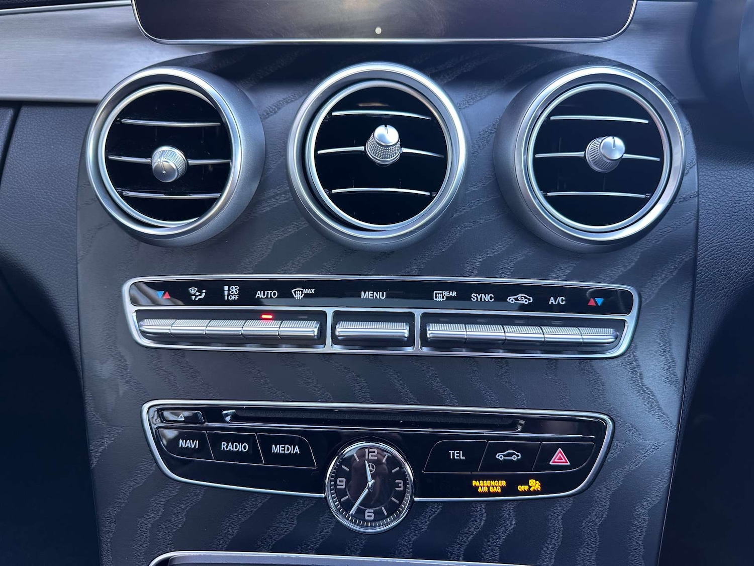 Used Mercedes-Benz C Class 2018 for sale - 76305776: Photo 32