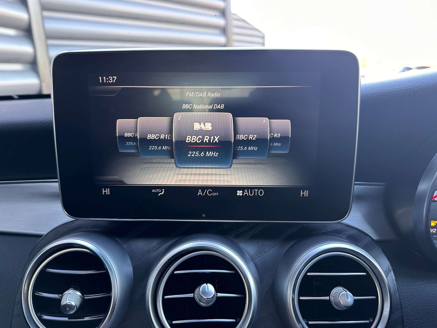 Used Mercedes-Benz C Class 2018 for sale - 76305776: Photo 34