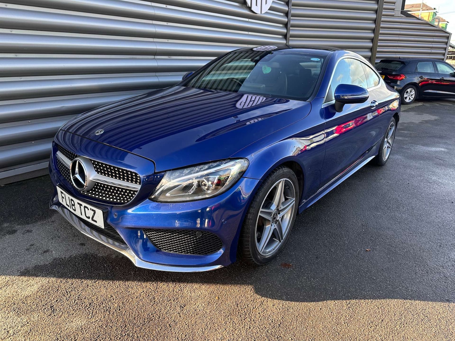 Used Mercedes-Benz C Class 2018 for sale - 76305776: Photo 4