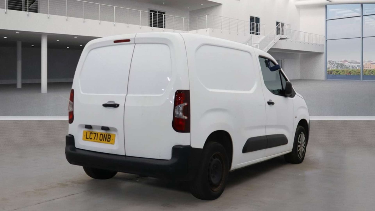 Used Citroen Berlingo 2022 for sale - 77906883: Photo 4