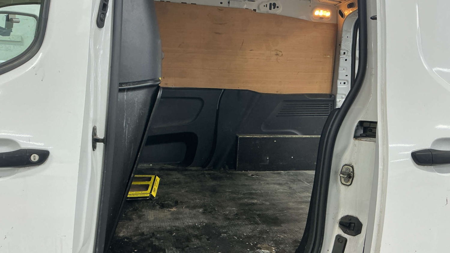 Used Citroen Berlingo 2022 for sale - 77906883: Photo 6