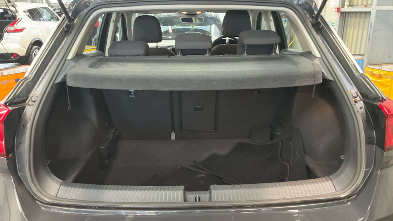 Used Volkswagen T-Roc 2019 for sale - 77736114: Photo 7