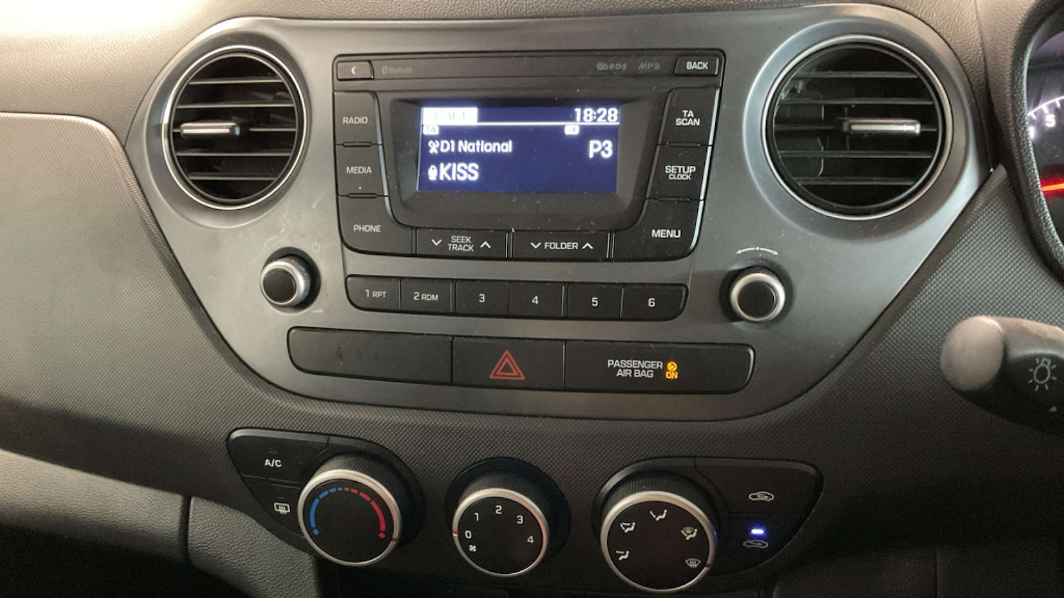 Used Hyundai i10 2019 for sale - 77523279: Photo 11