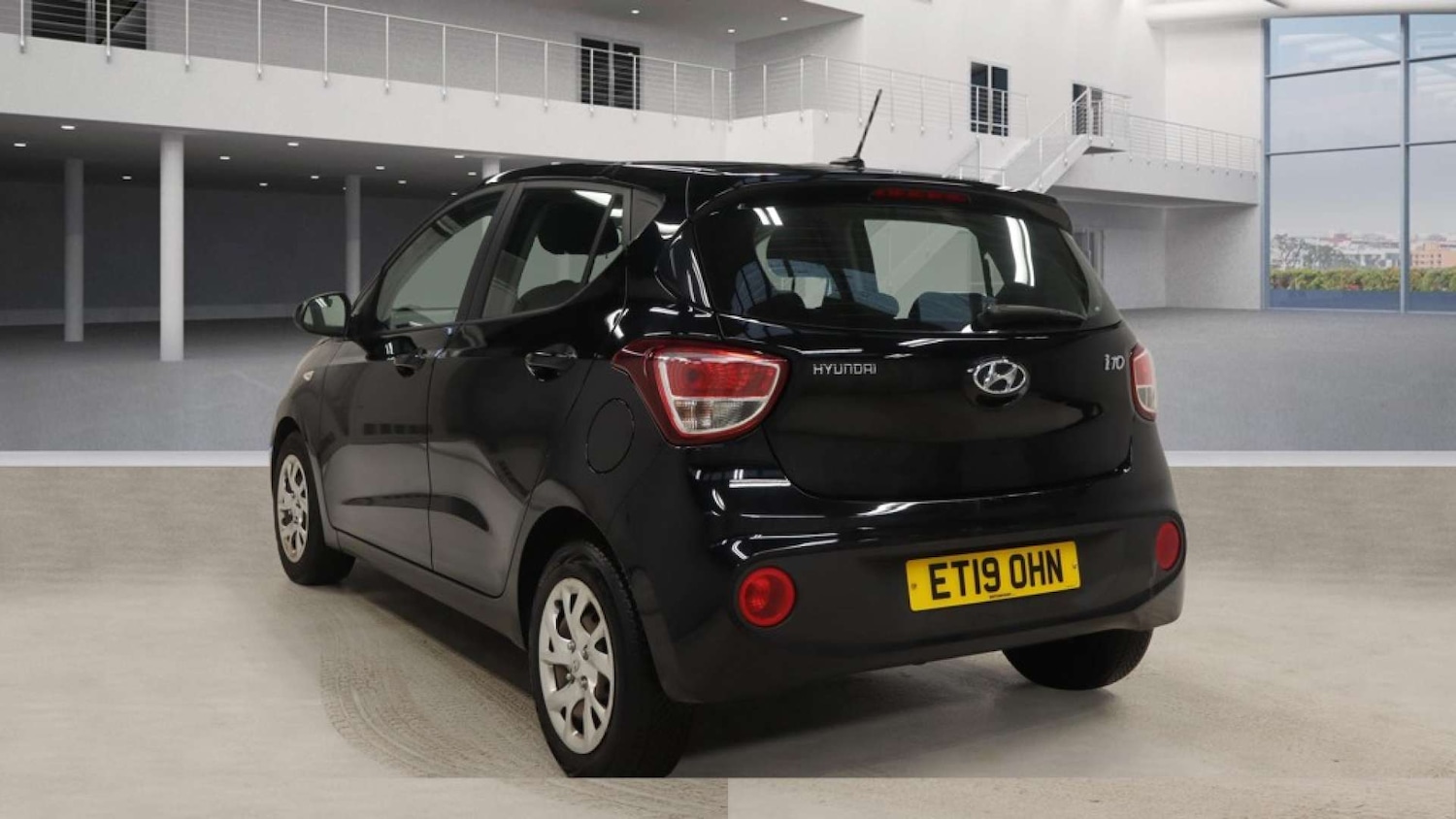 Used Hyundai i10 2019 for sale - 77523279: Photo 3