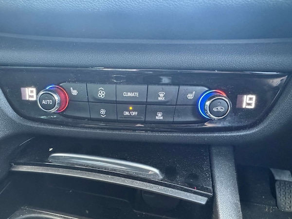 Used Vauxhall Insignia 2019 for sale - 76277732: Photo 17