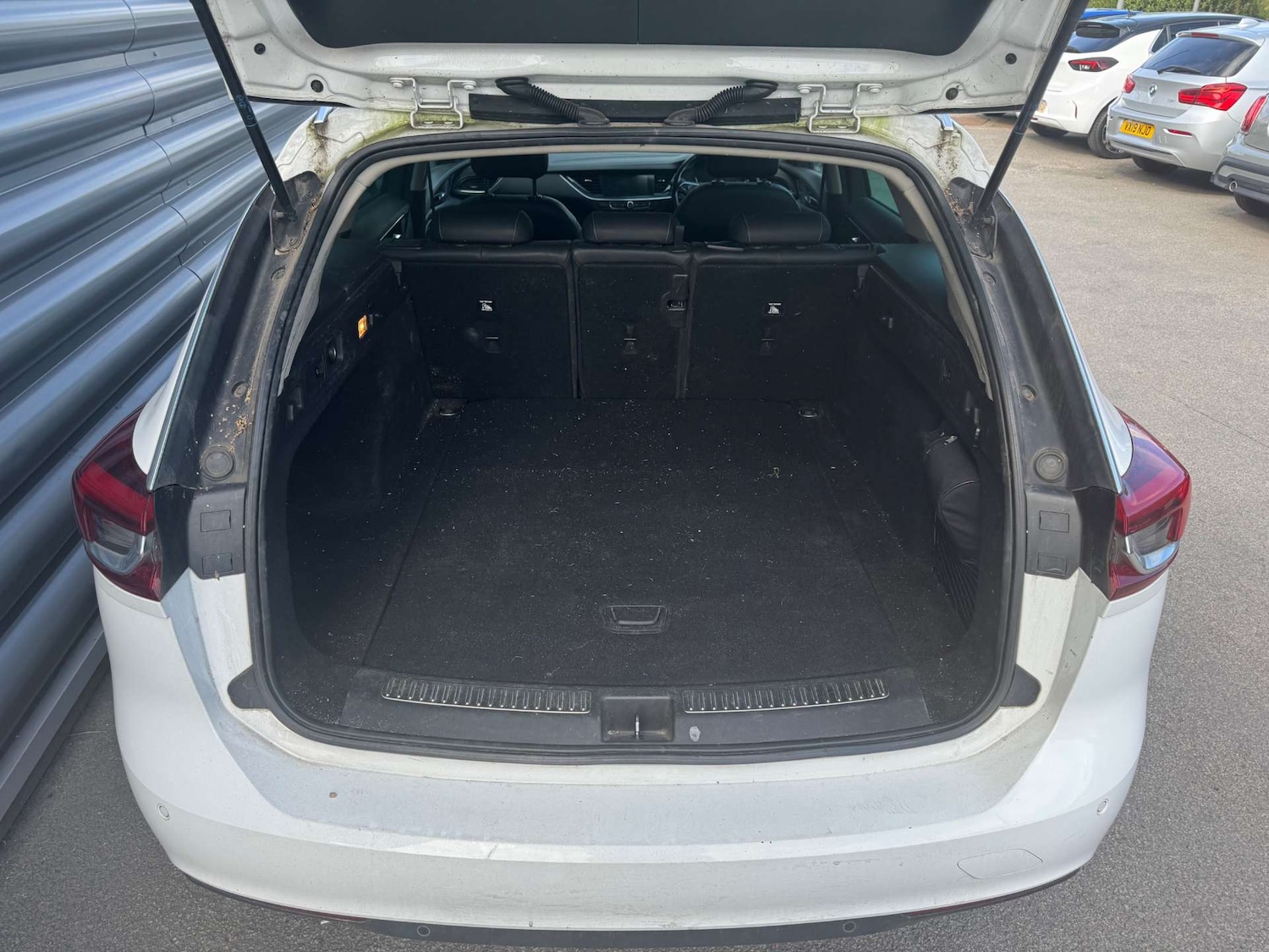 Used Vauxhall Insignia 2019 for sale - 76277732: Photo 9