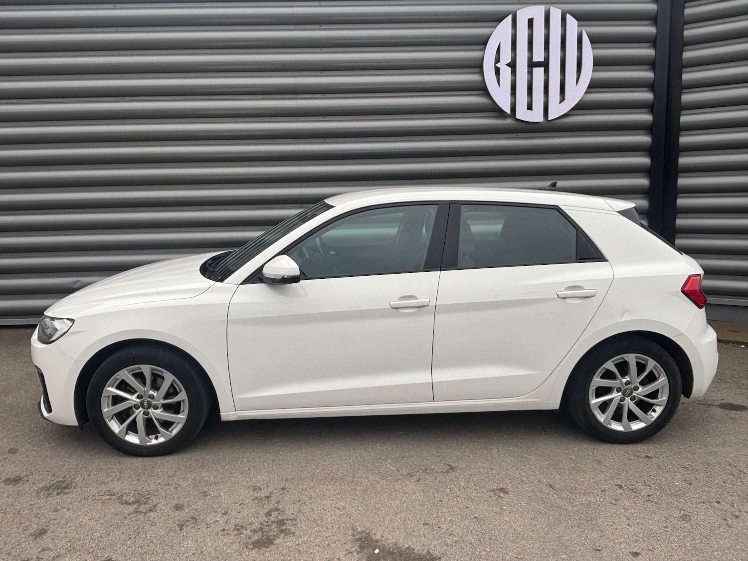 Used Audi A1 2019 for sale - 77847503: Photo 2