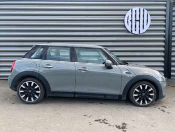 Used MINI Hatch 2019 for sale - 74404277: Photo