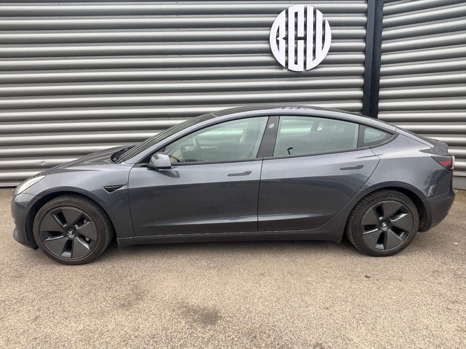 Used Tesla Model 3 2021 for sale - 78143864: Photo 2