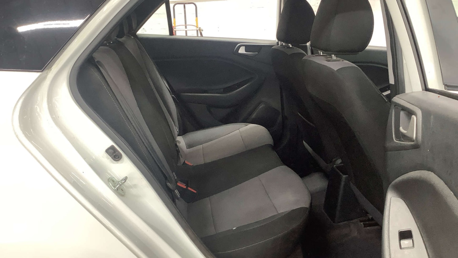 Used Hyundai i20 2020 for sale - 76107544: Photo 8
