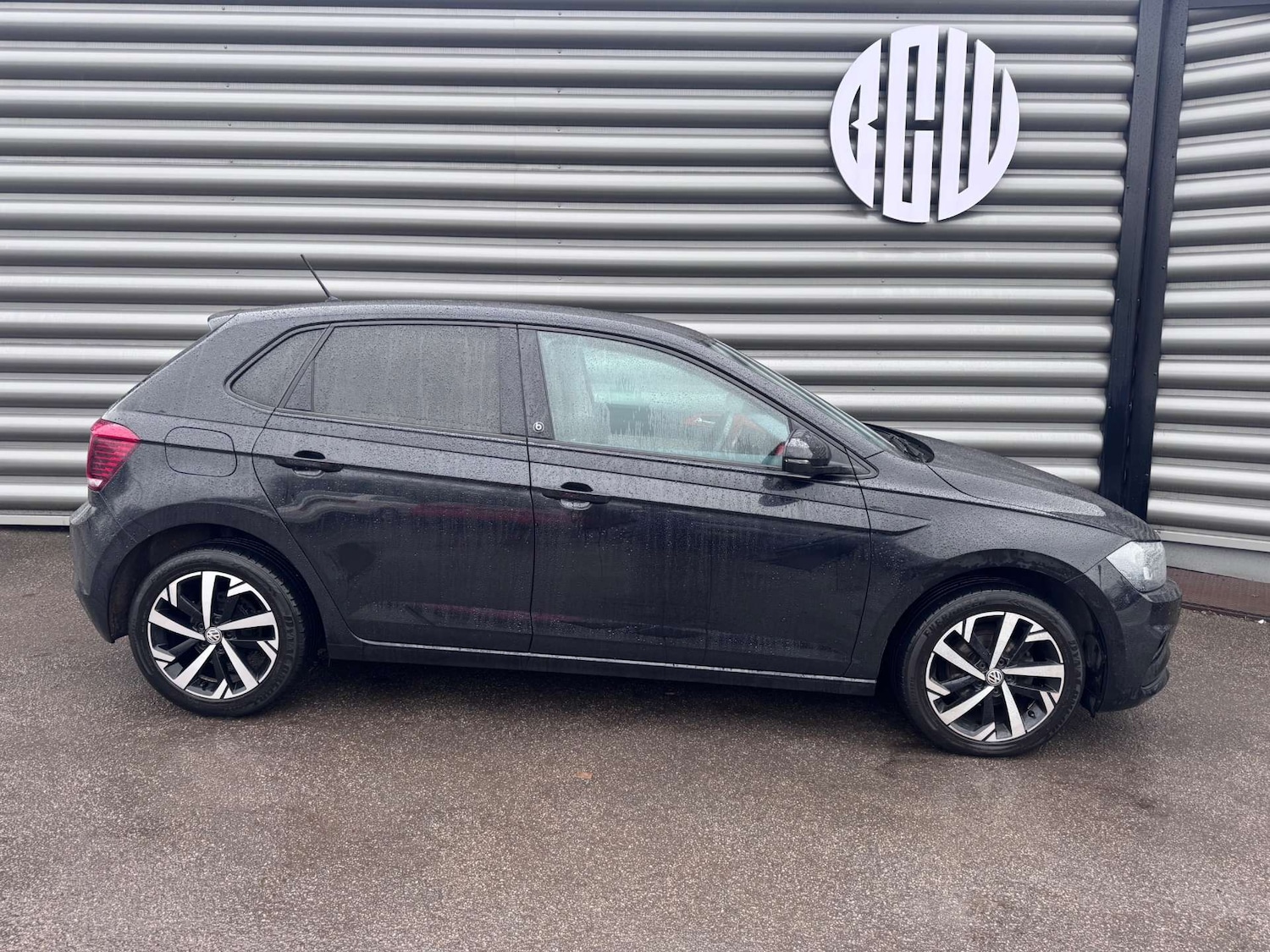 Used Volkswagen Polo 2019 for sale - 77469803: Photo 2