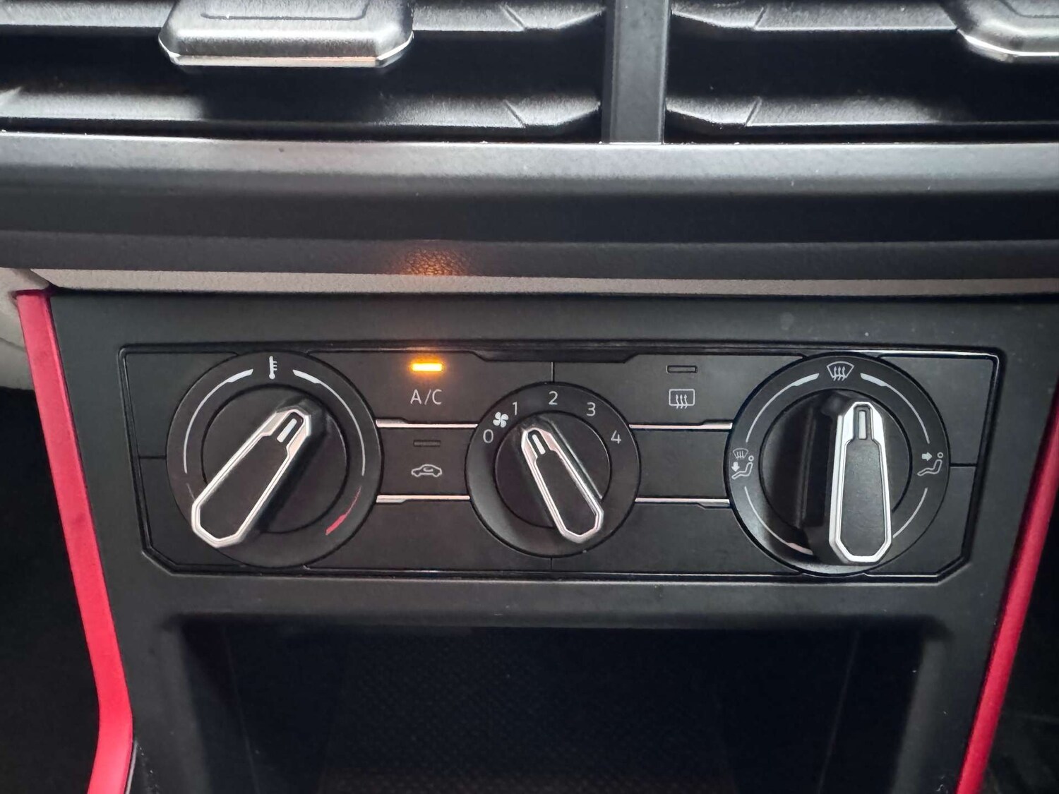 Used Volkswagen Polo 2019 for sale - 77469803: Photo 24