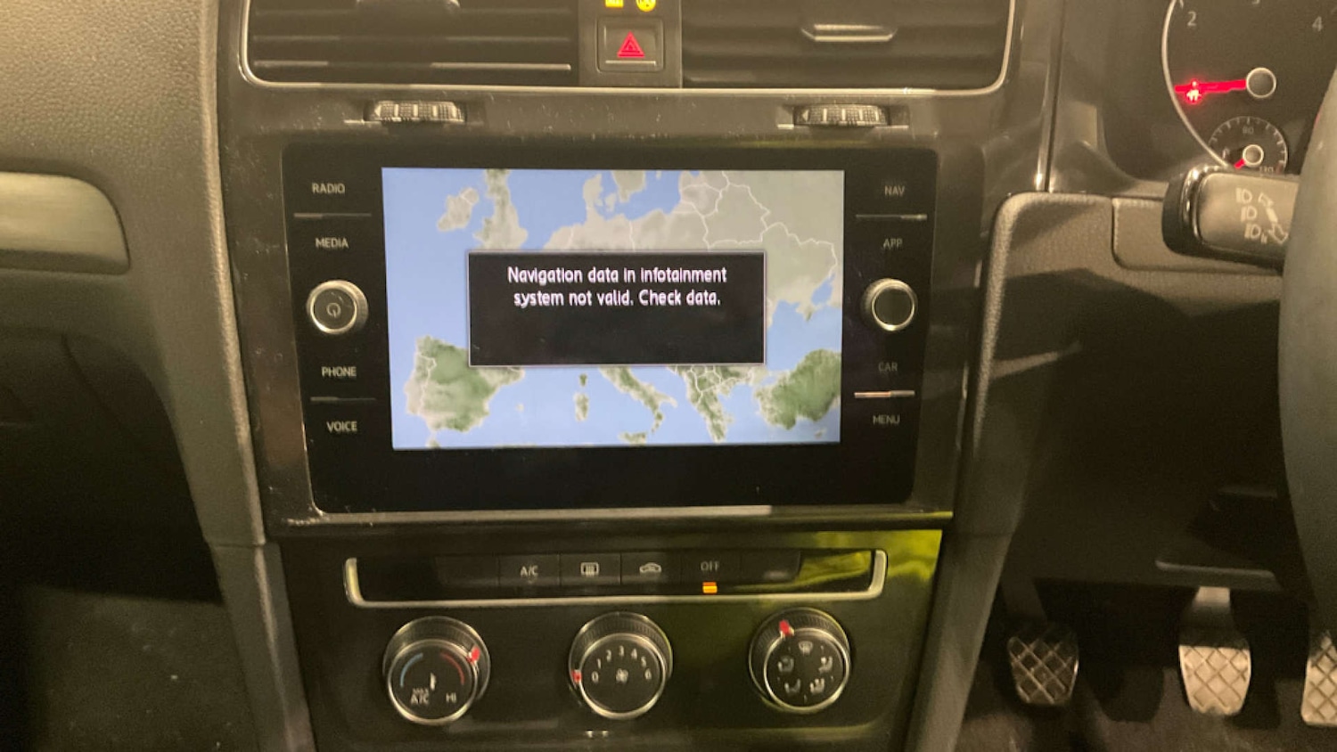 Used Volkswagen Golf 2018 for sale - 77262799: Photo 11