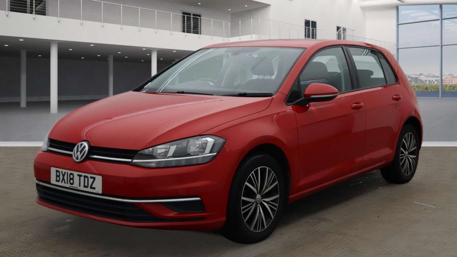 Used Volkswagen Golf 2018 for sale - 77262799: Photo 2