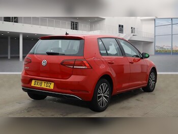 Used Volkswagen Golf 2018 for sale - 77262799: Photo