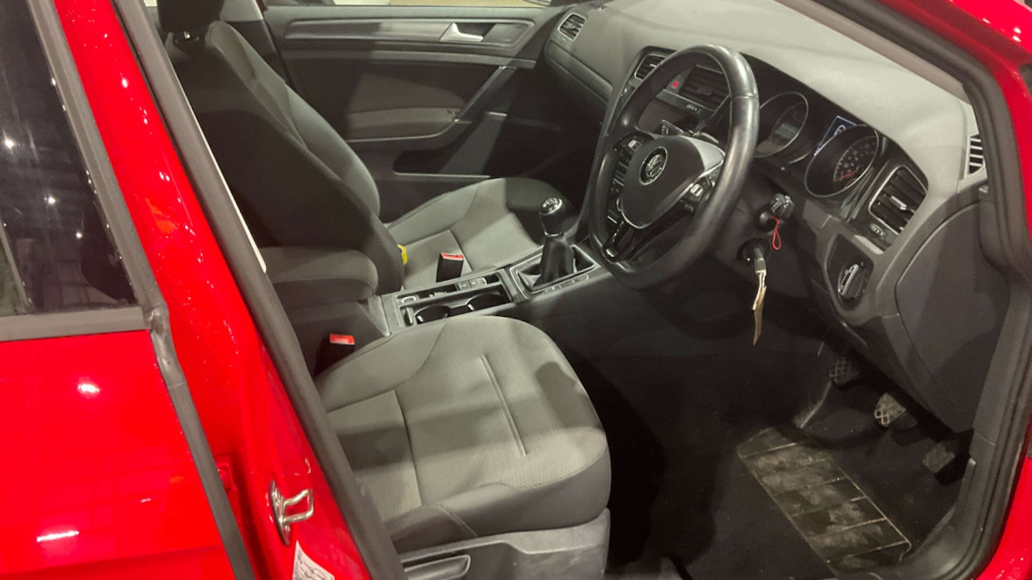 Used Volkswagen Golf 2018 for sale - 77262799: Photo 9