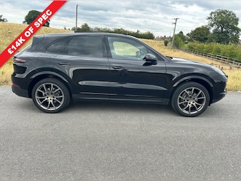 Used Porsche Cayenne 2019 for sale - 79385492: Photo