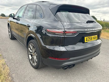 Used Porsche Cayenne 2019 for sale - 79385492: Photo