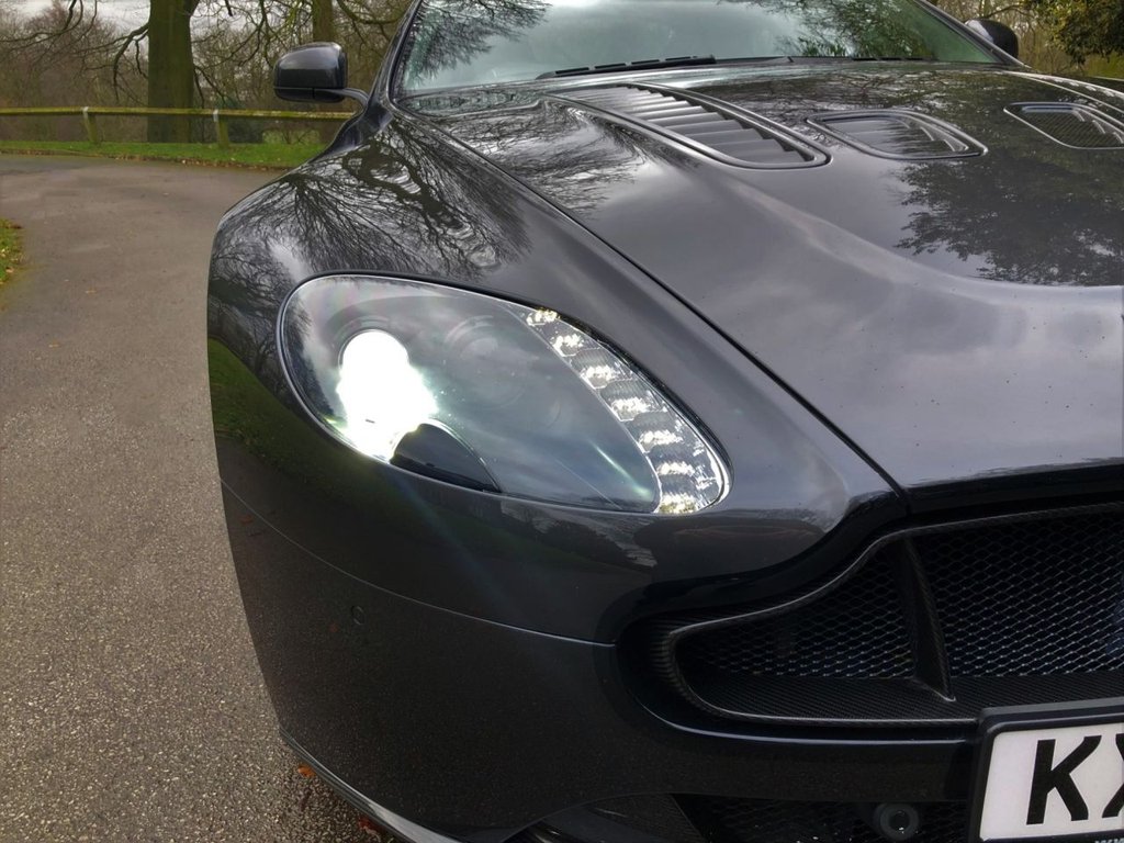 Used Aston Martin Vantage 2014 for sale - 76660129: Photo 12