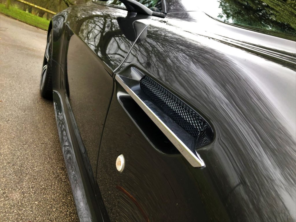 Used Aston Martin Vantage 2014 for sale - 76660129: Photo 14