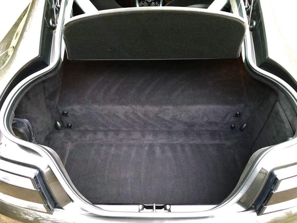 Used Aston Martin Vantage 2014 for sale - 76660129: Photo 25