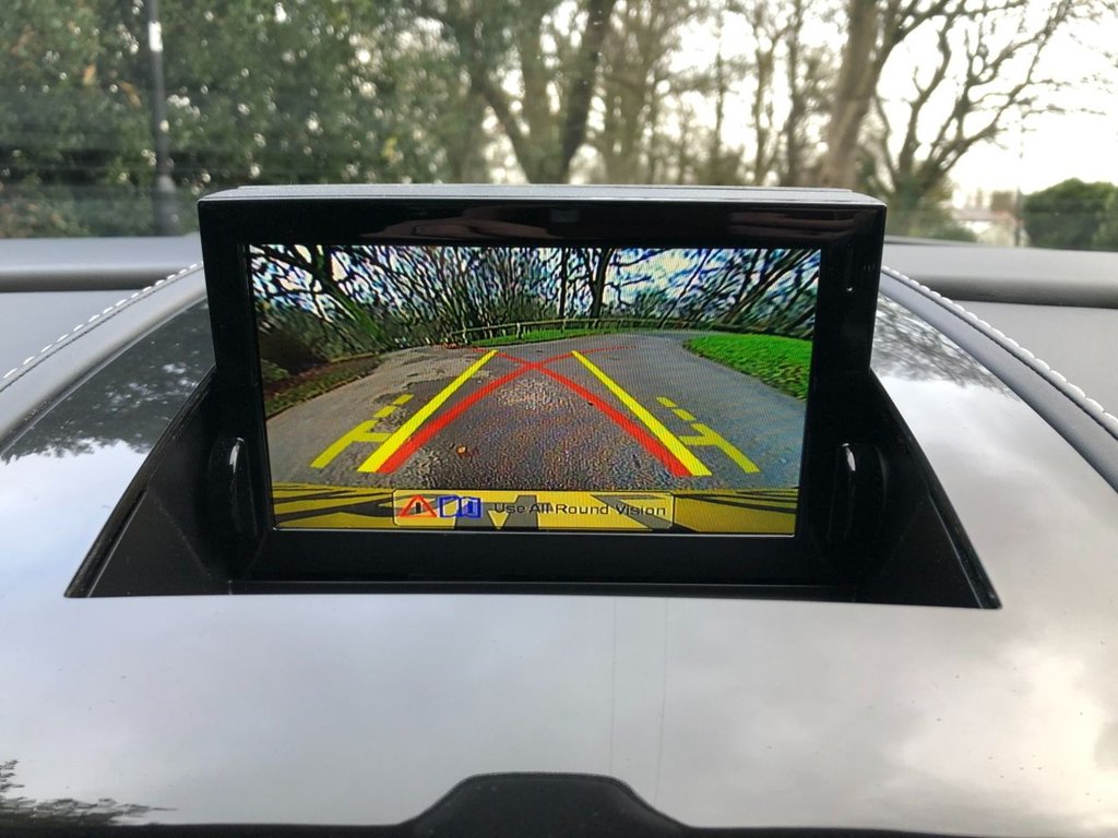 Used Aston Martin Vantage 2014 for sale - 76660129: Photo 33